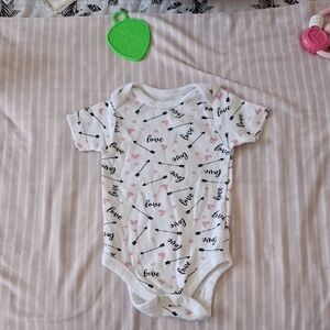 Love Print White Baby Onesie